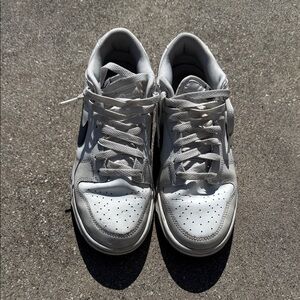 Nike Men's White and Gray Sneakers